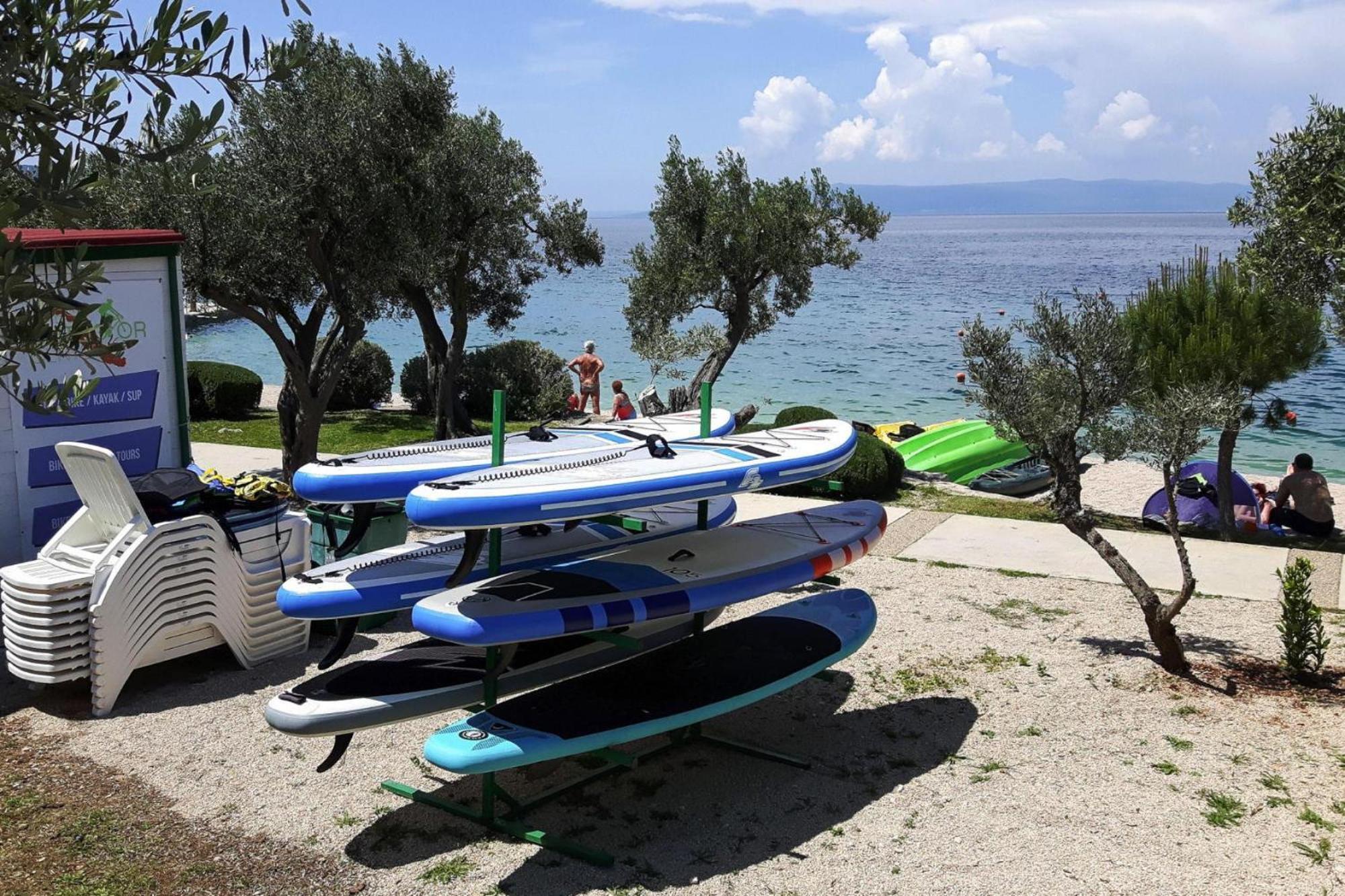 Mobile Homes In Camp Kovacine, Cres, With Long Pebble Beach Esterno foto