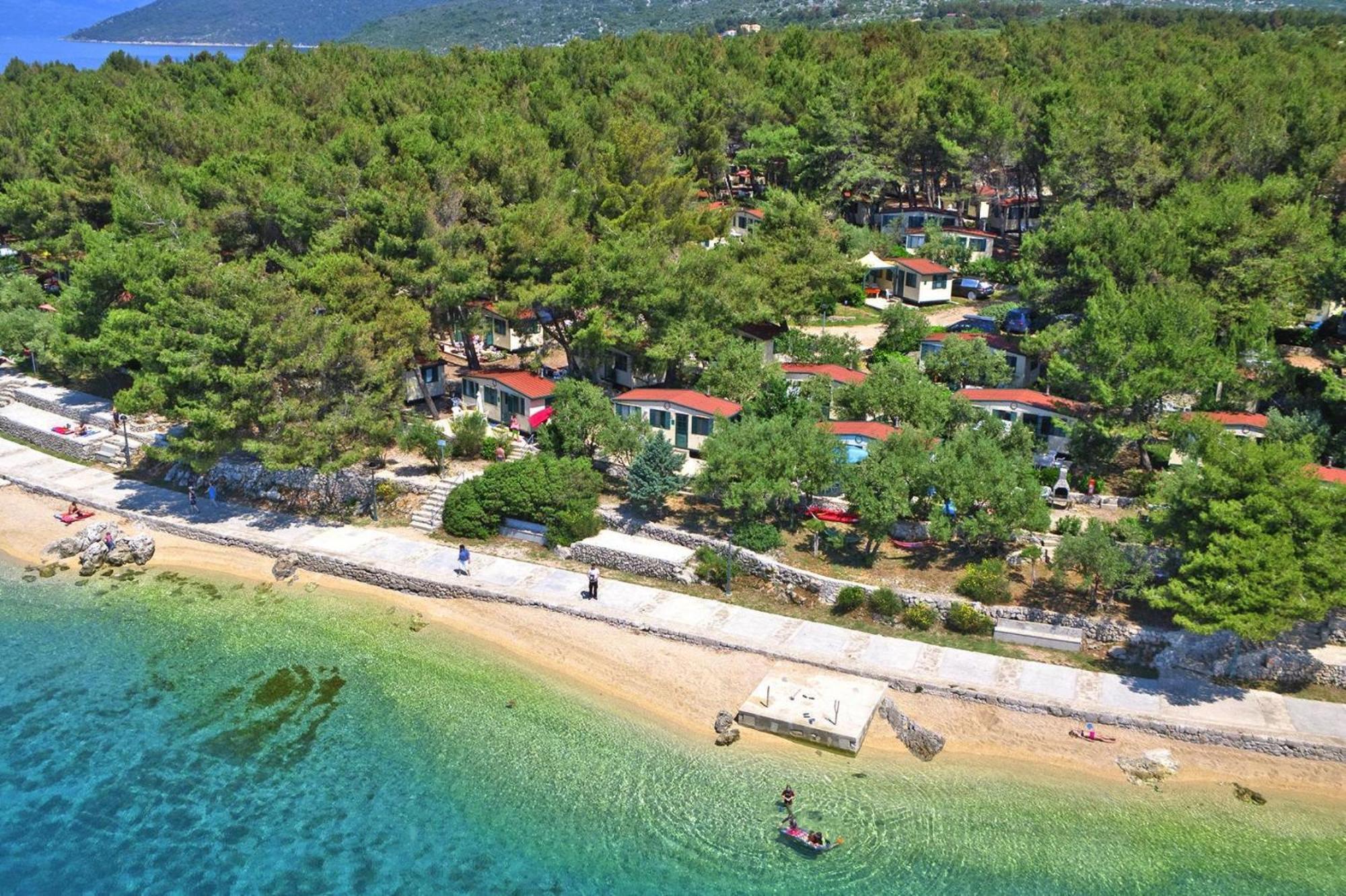Mobile Homes In Camp Kovacine, Cres, With Long Pebble Beach Esterno foto